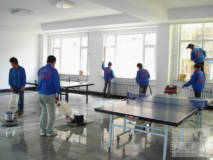 学校地面 清洗 学校擦玻璃 保洁